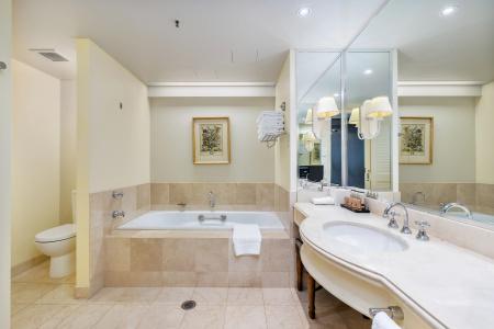 Stamford Plaza - 27