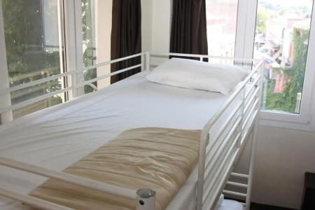 Pella Inn Hostel - 4