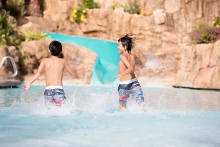 Universal's Loews Sapphire Falls Resort - 53