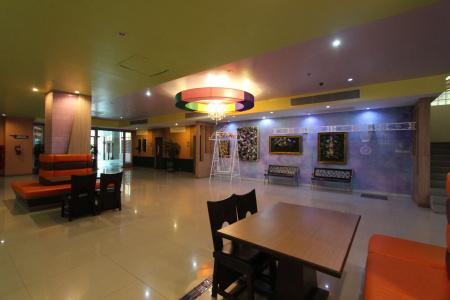 Sabai Wing - 12