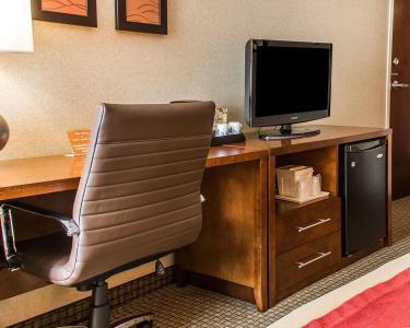 Comfort Inn Boston - 4