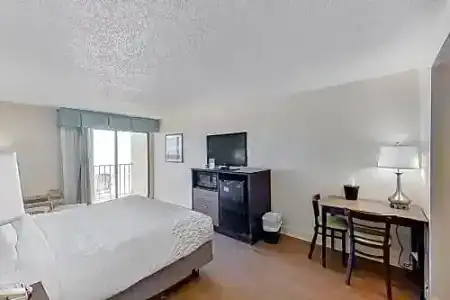 Carolinian Beach - 457