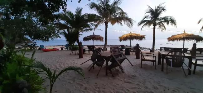 Koh Paradise Beach - 46