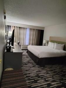 Country Inn & Suites by Radisson, Indianapolis South, IN - 25