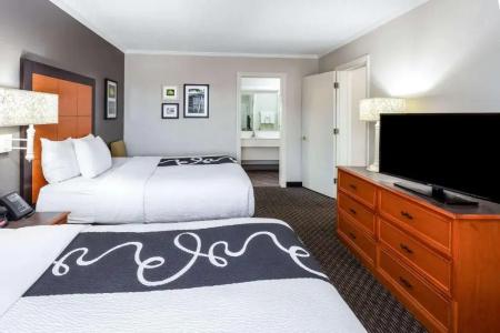 La Quinta Inn by Wyndham I-35 - 21