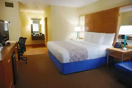 La Quinta Inn by Wyndham Ft. Lauderdale Northeast - 23