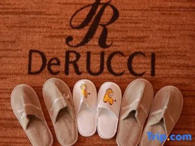DeRUCCI - 72