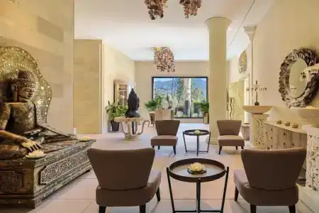 Royal River, Luxury - 1