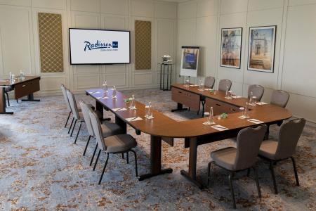Radisson Blu, Dubai Deira Creek - 17