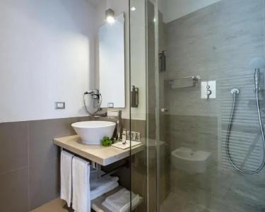 Le Rose Suite - 40