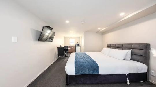 315 Riccarton - 90