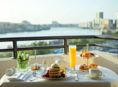 Radisson Blu, Dubai Deira Creek - 11