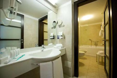 Best Western Crystal Palace - 70