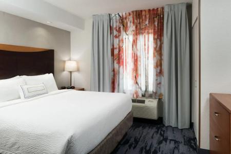 Fairfield Inn & Suites Kansas City - 3