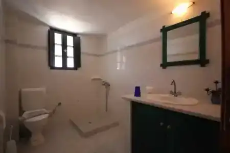 Vrachia Studios & - 20