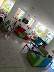 Summerland & Bungalows - 1