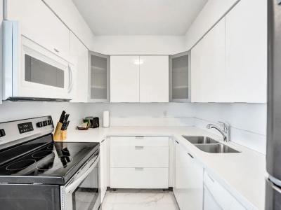The Alexander All Suites - 125