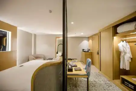 Quinter Central Nha Trang - 36