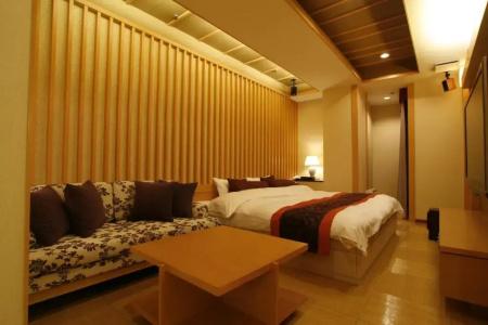 & Spa Lotus (Adult Only) - 102