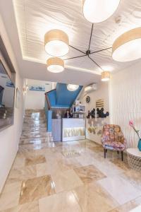 Boulevard Boutique - 10