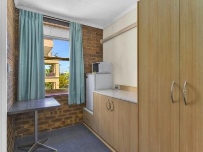 Camden Motor Inn - 5