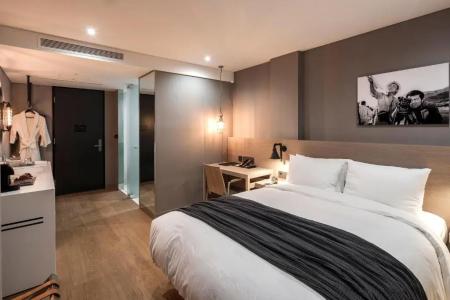 28 Myeongdong - 42