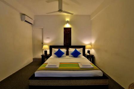 St.Lachlan & Suites - 36
