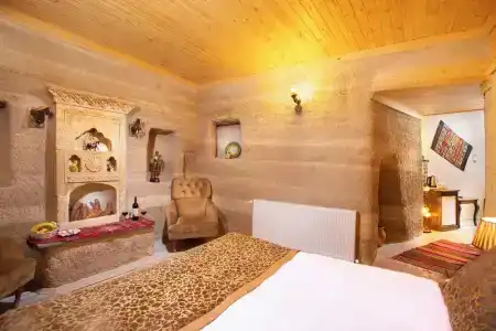 Sarnich Cave Suites - 22