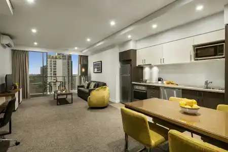 Quest East - 28