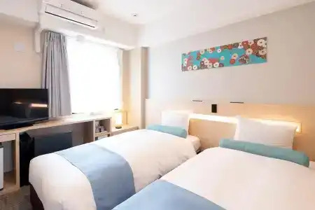 Shinsaibashi-Higashi Crystal - 27