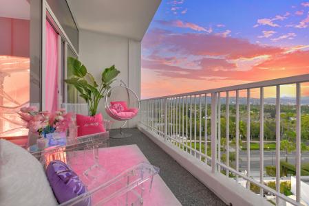 The Beverly Hilton - 47
