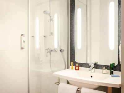 ibis Paris 17 Clichy-Batignolles (ex Berthier) - 10