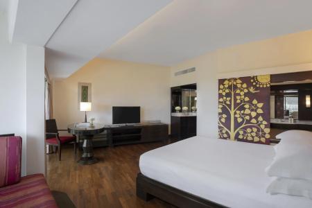 Hilton Phuket Arcadia Resort & Spa - Sha Plus - 3