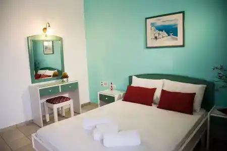 Theoni - 2
