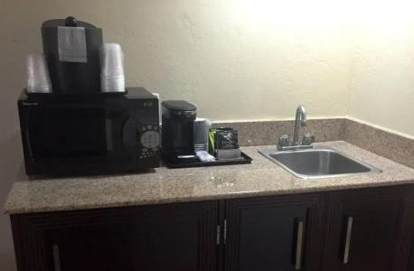 Holiday Inn & Suites - North - 31