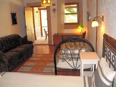 Akropolis Guest House - 31