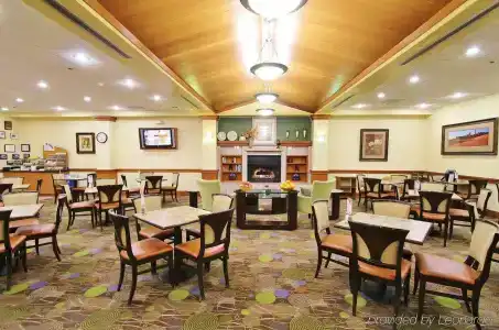 Holiday Inn Express, An Ihg - 20