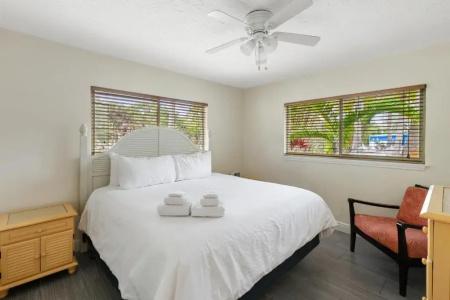 Siesta Key Beachside Villas - 37