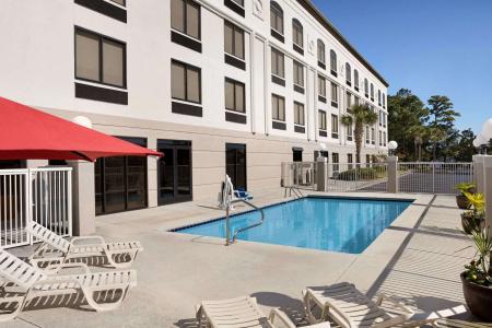 Wingate by Wyndham - 11