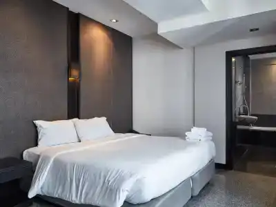Pietra Bangkok - 2