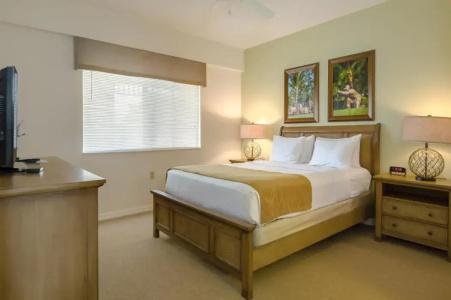 GreenLinks Golf Villas at Lely - 2