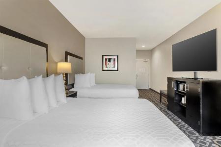 Best Western Plus Inn & Suites - 27