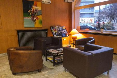Comfort Cecil Metz Gare - 1