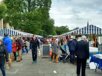 Edinburgh Nine - 11