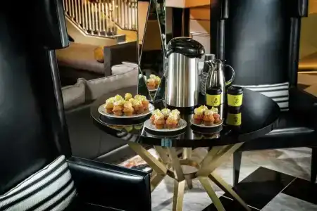 Staypineapple, An Elegant, Union Square - 12