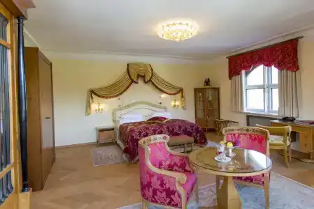 Schloss Mönchstein - 6