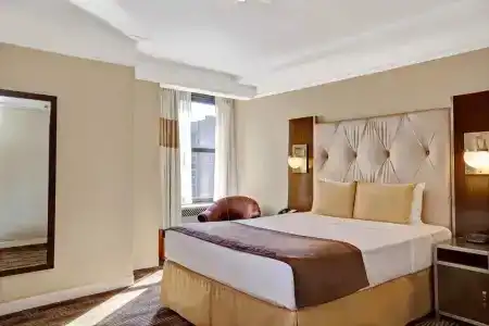 The New Yorker, a Wyndham - 43