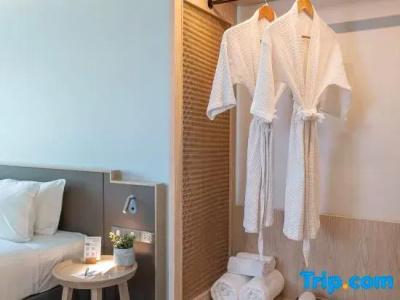 Khum Phucome -Sha Extra Plus - 245