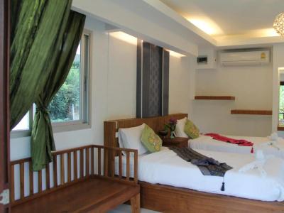 Ac 2 Resort - 4