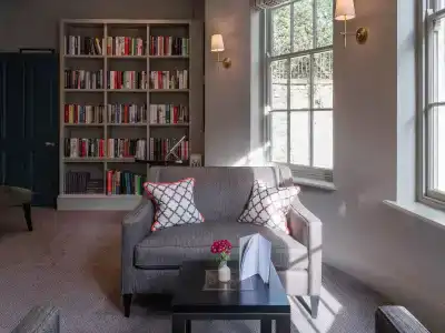 Old Bank - 14